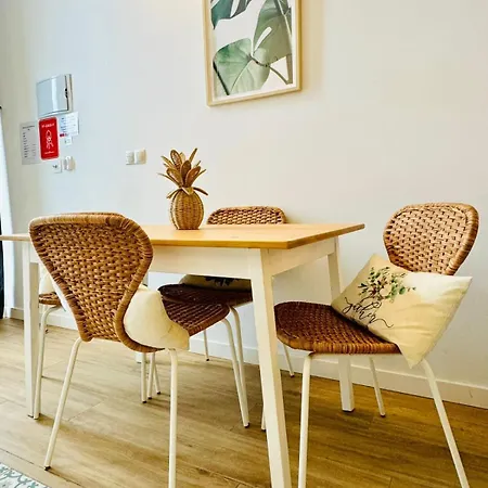 Dorado Cabanyal - Luxury Beachside Charm Valenza